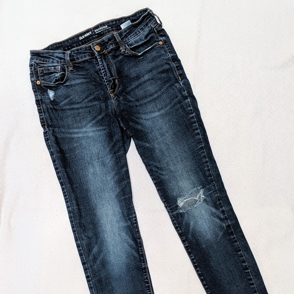 Old Navy Rockstar jeans - distressed